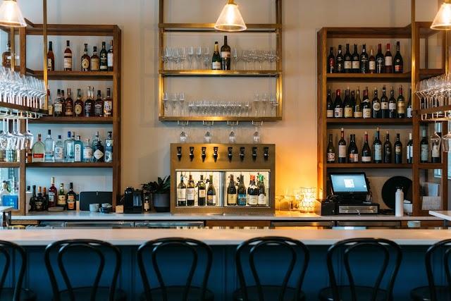 Nouvelle Bar & Bottle