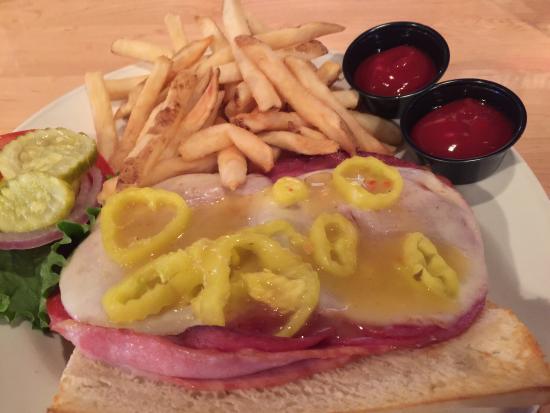 Cardinal Hall of Fame Cafe