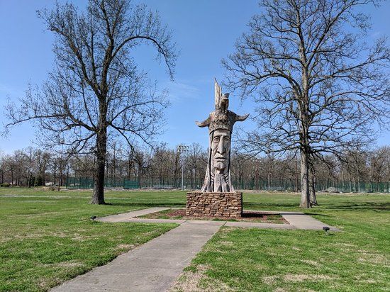 Wacinton Sculpture