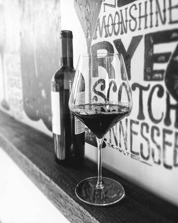 Crafts & Vines